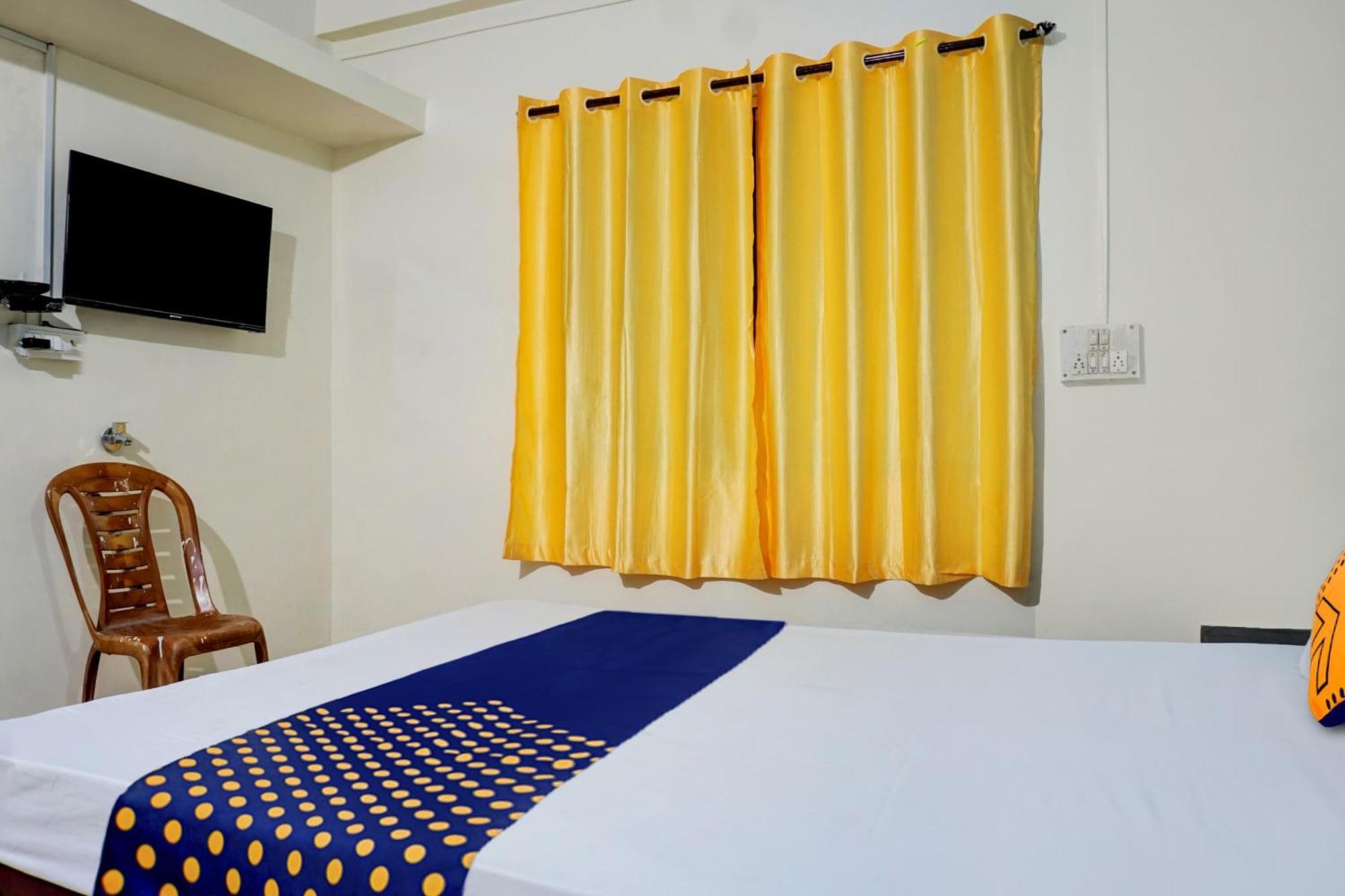 Spot On Samadhan Lodge 푸네 외부 사진