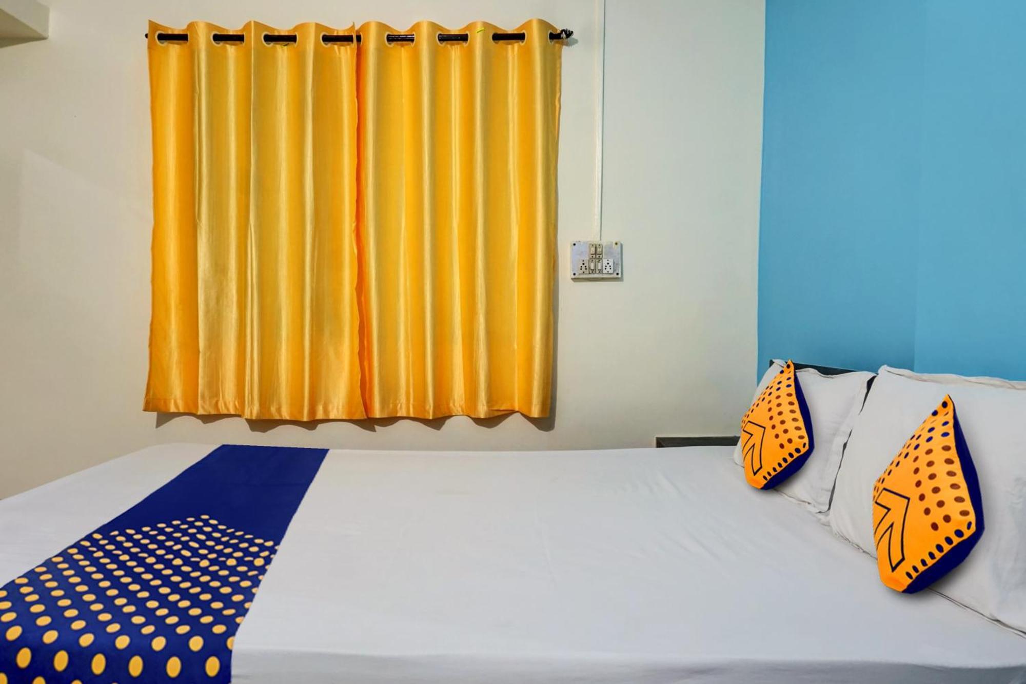 Spot On Samadhan Lodge 푸네 외부 사진